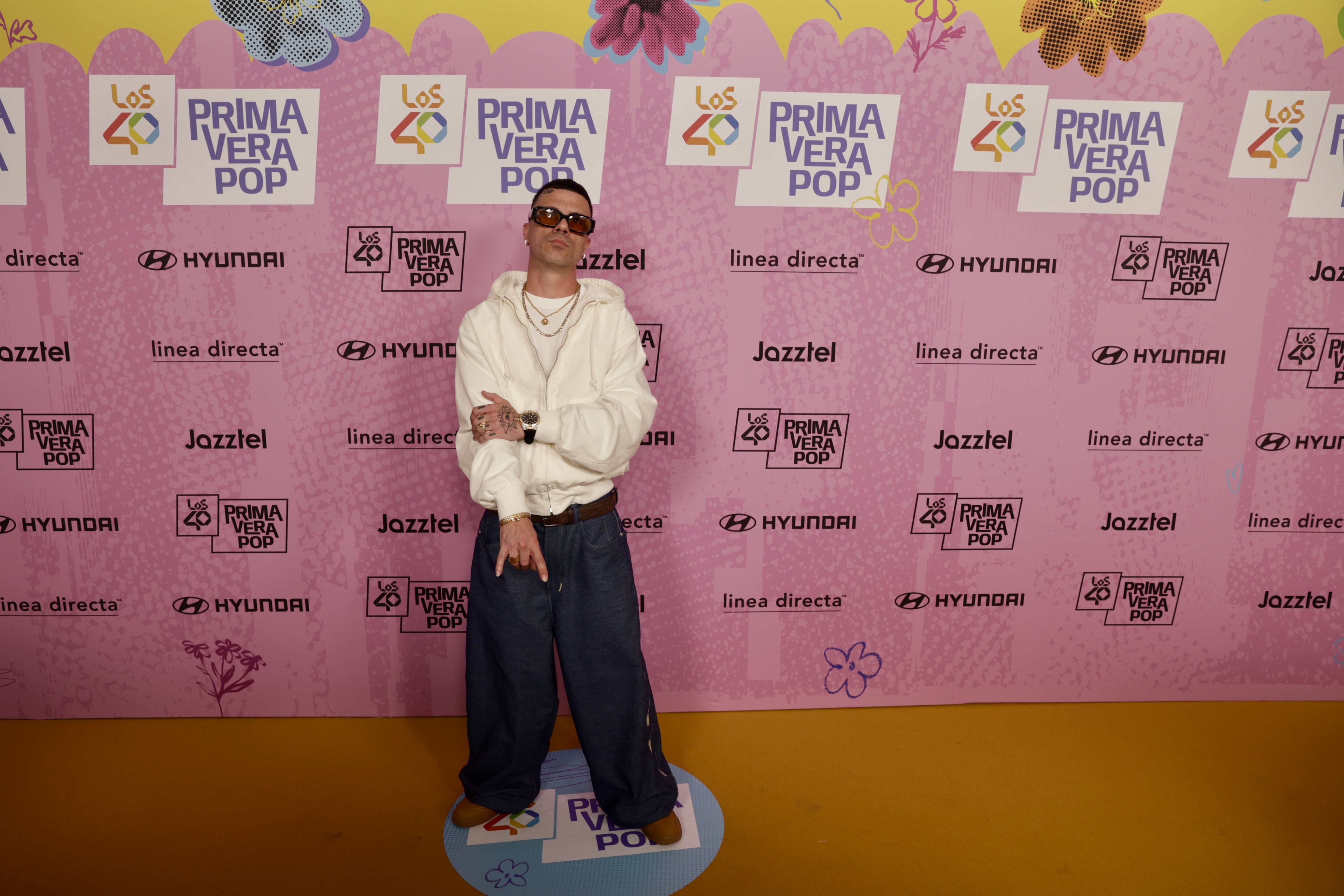 La versión urbana de Joan Lladó Roselló nos ha dejado claro que el flamenco y el rap no están reñidos. Tampoco el estilo oversize con la primavera.