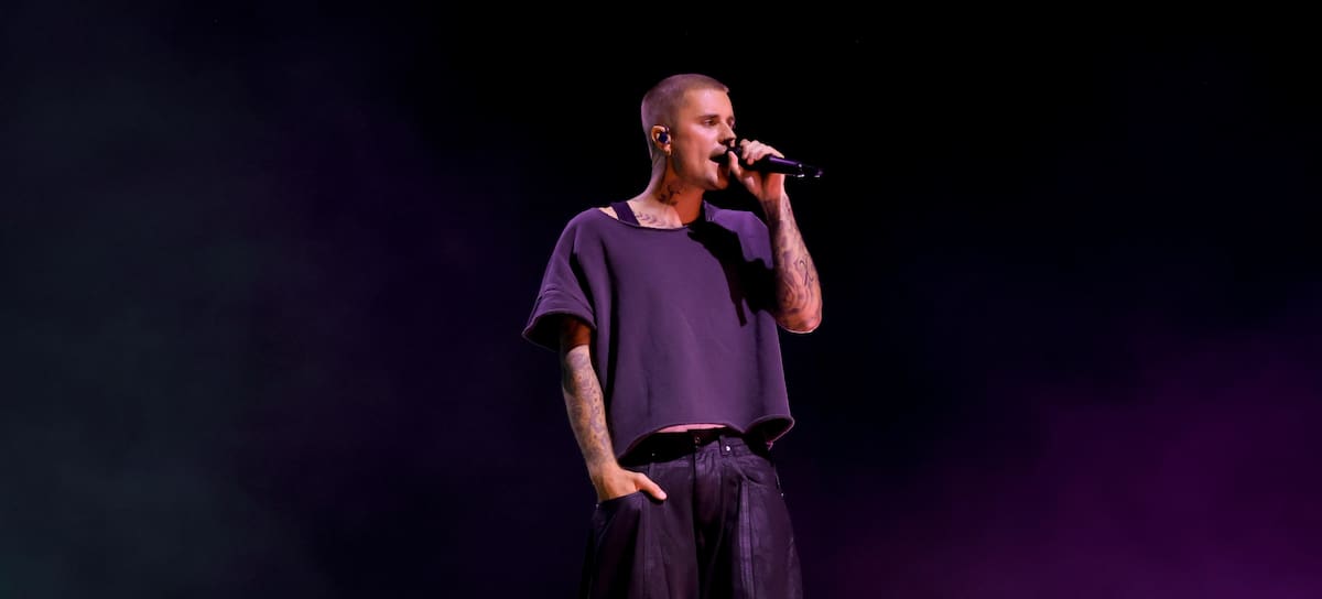 Justin Bieber actuando en el Festival de Música y Arte del Valle de Coachella de 2026, celebrado en el Empire Polo Club el 11 de abril de 2026 en Indio, California.