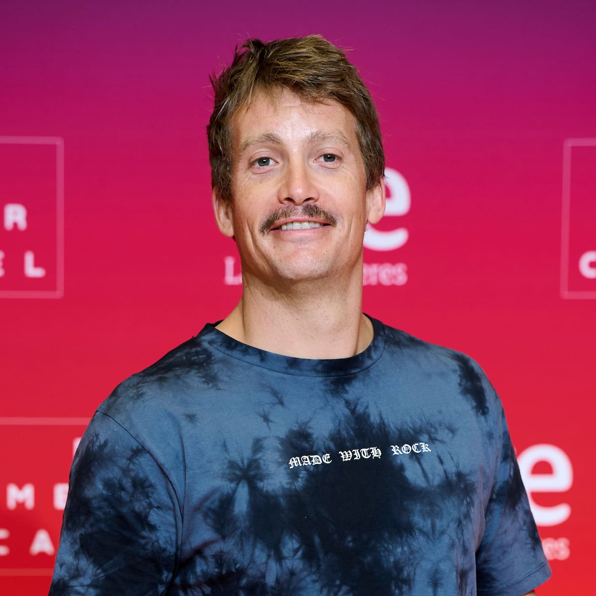 Grison anuncia que se casa en 'La Revuelta' y lanza una sutil sugerencia a Broncano: "No lo iba a contar, pero..."