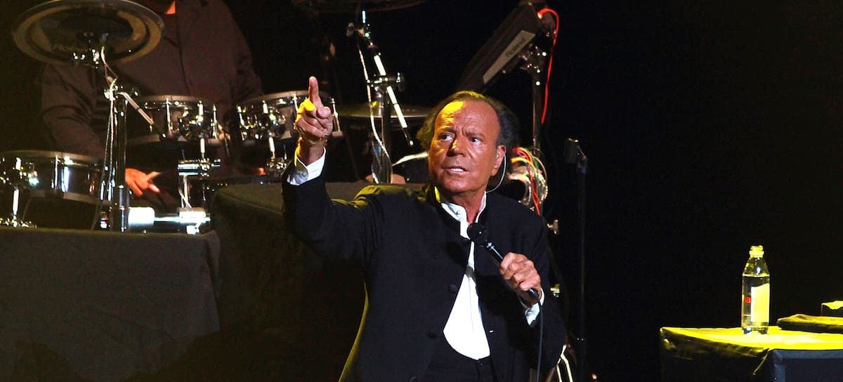 Julio Iglesias en un concierto en Puerto Rico, en 2016