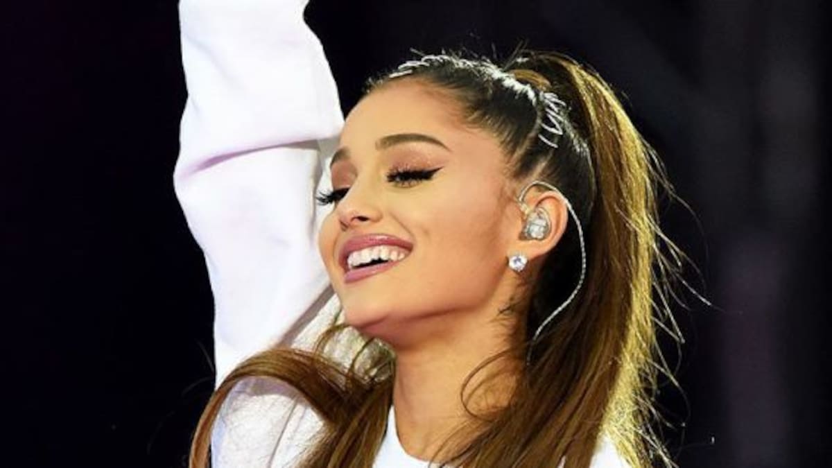 Una vidente afirma que Ariana Grande está embarazada