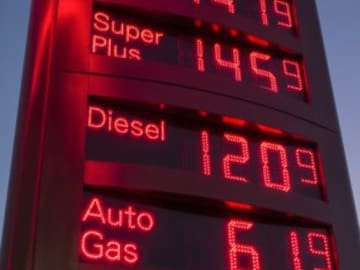 7 apps para encontrar la gasolinera más barata de tu zona desde el móvil