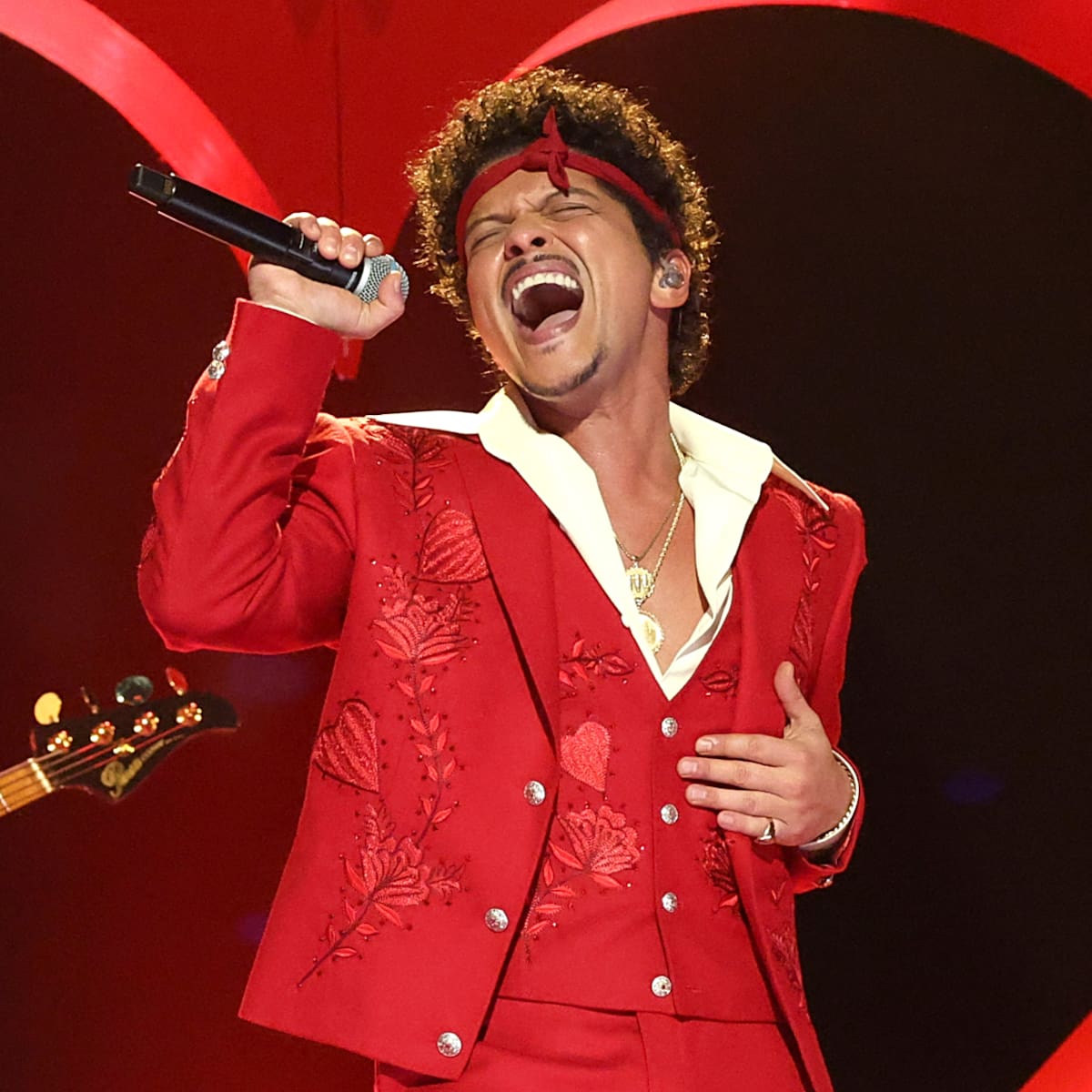 Bruno Mars, Rosalía, Djo, Aitana, Taylor Swift: hambre de Nº1 este sábado en el repaso a la lista