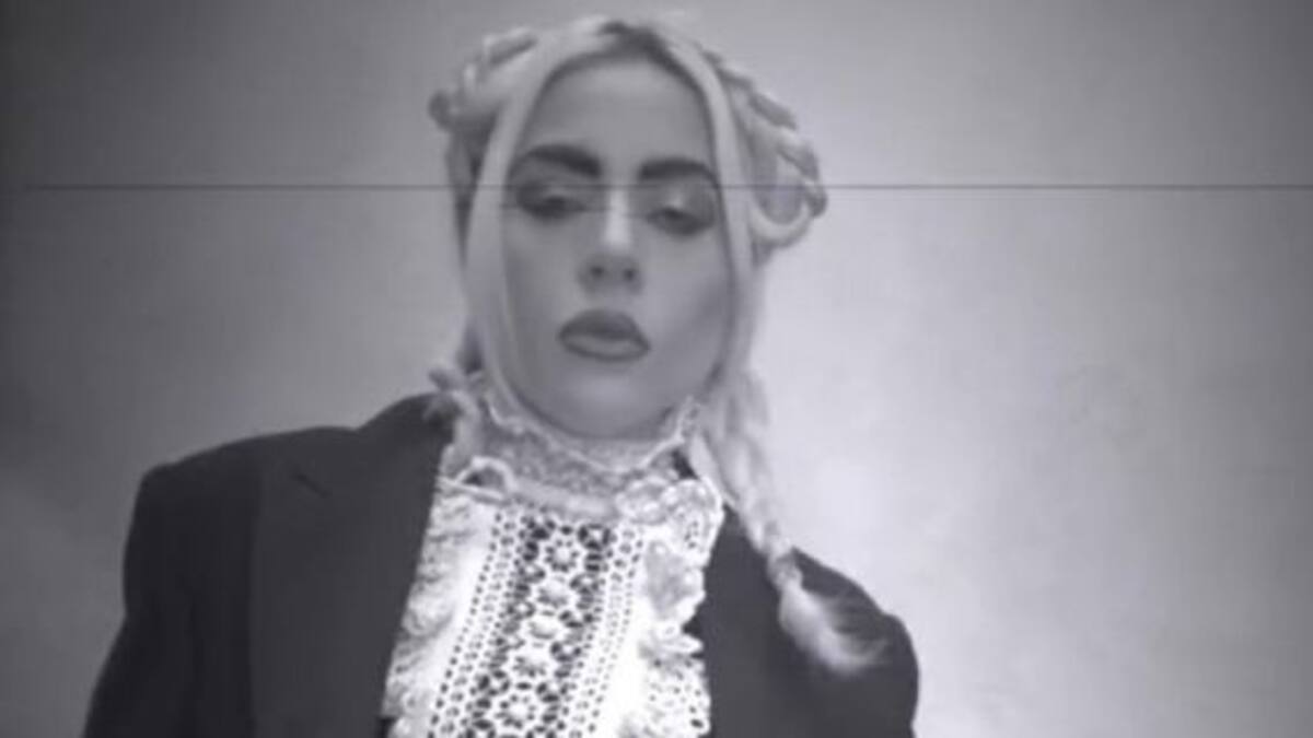 Lady Gaga sorprendió al recrear el baile viral de la serie 'Merlina'
