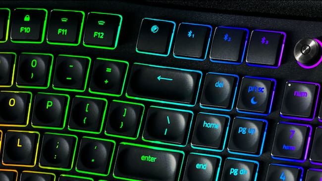 Razer mira más allá del gaming y recupera el teclado partido con el Pro Type Ergo