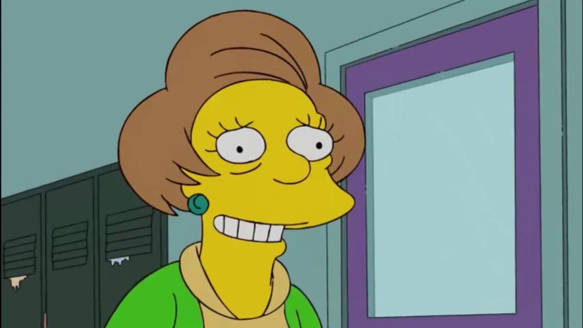 Edna Krabappel - Es uno de los personajes más importantes, aunque desapareció de la serie con la muerte de Marcia Wallace, la mujer que le ponía su voz.