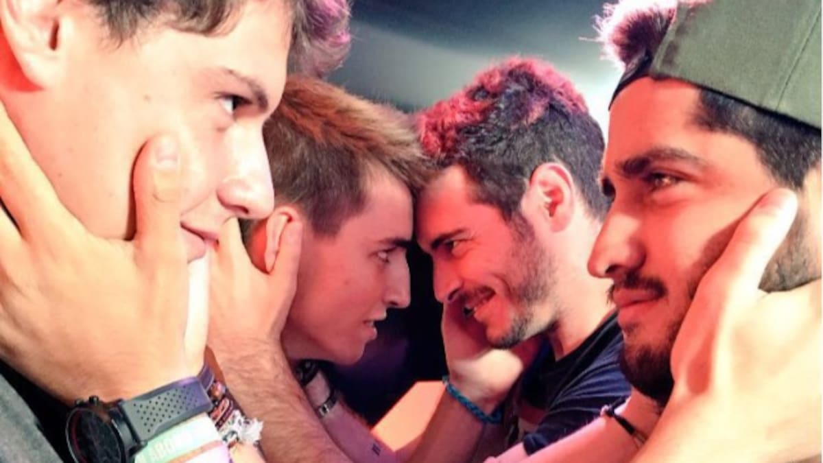 Stone y MegaGlowen se enfrentan a la Batalla de Gallos