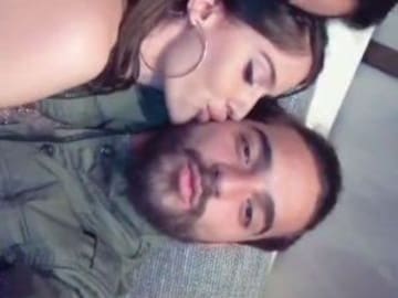 Maluma publicó la primer fotografía con su novia