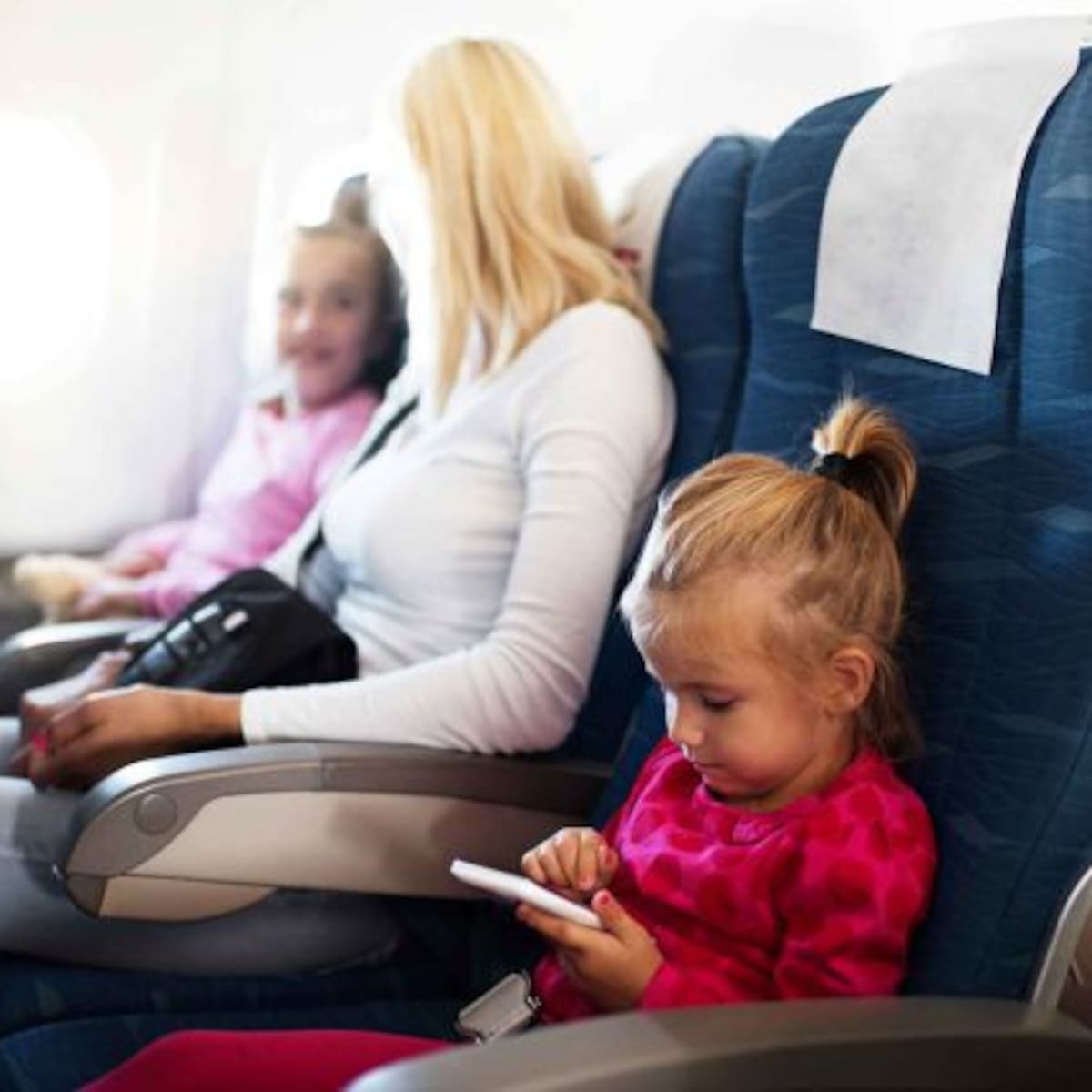 Niño lloró, corrió y pegó gritos endemoniados durante un vuelo de 8 horas