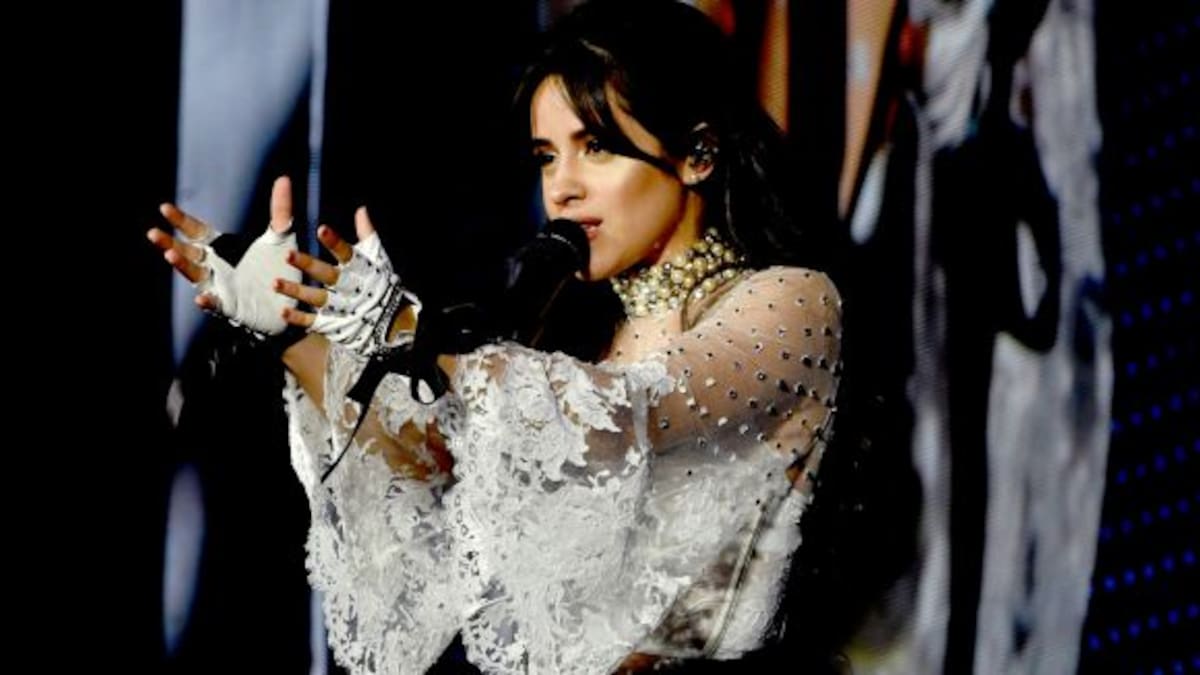 ¡Muy románticos! Camila Cabello ya no oculta a su novio