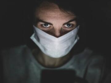 Estas ‘apps’ para editar vídeos y escuchar música pueden estar robándote: bórralas ya