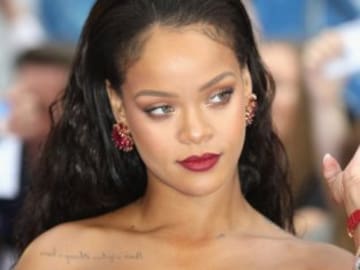 Las explosivas curvas de Rihanna y Mala Rodríguez en la piscina que adelantan la ola de calor