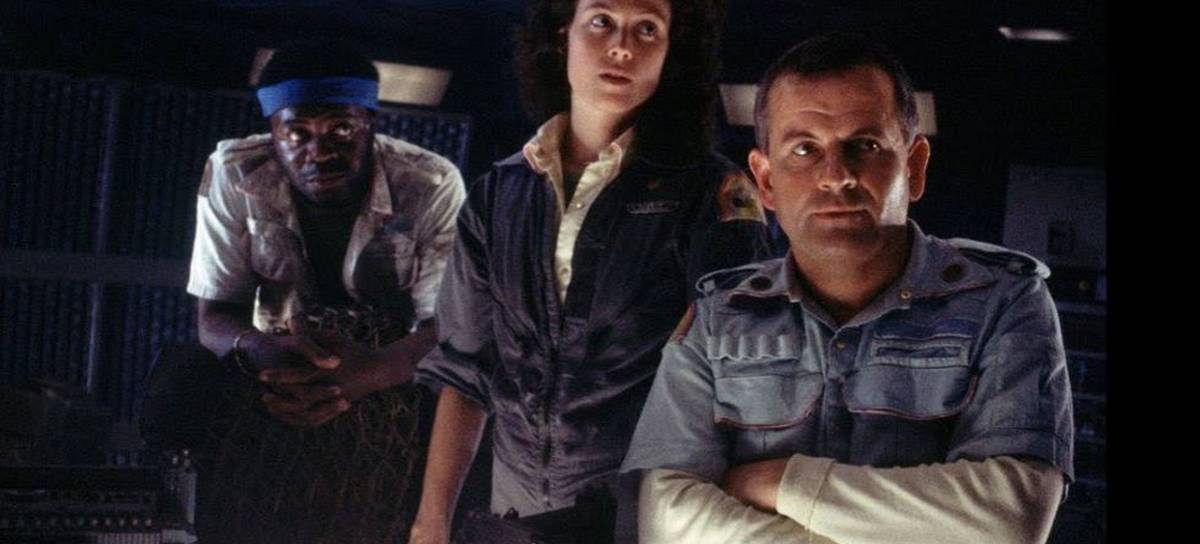 Sigourney Weaver (c), Ian Holm (d) y Yaphet Kotto (i) en una escena de &#039;Alien, el octavo pasajero&#039; (1979)