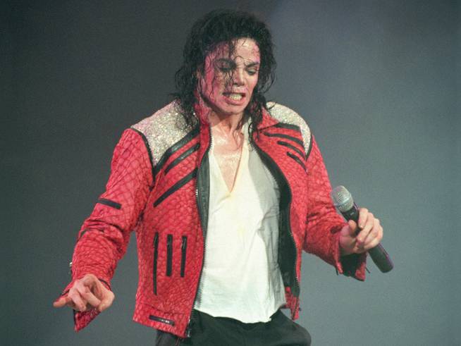 Michael Jackson, durante un show en Brunei en 1996.