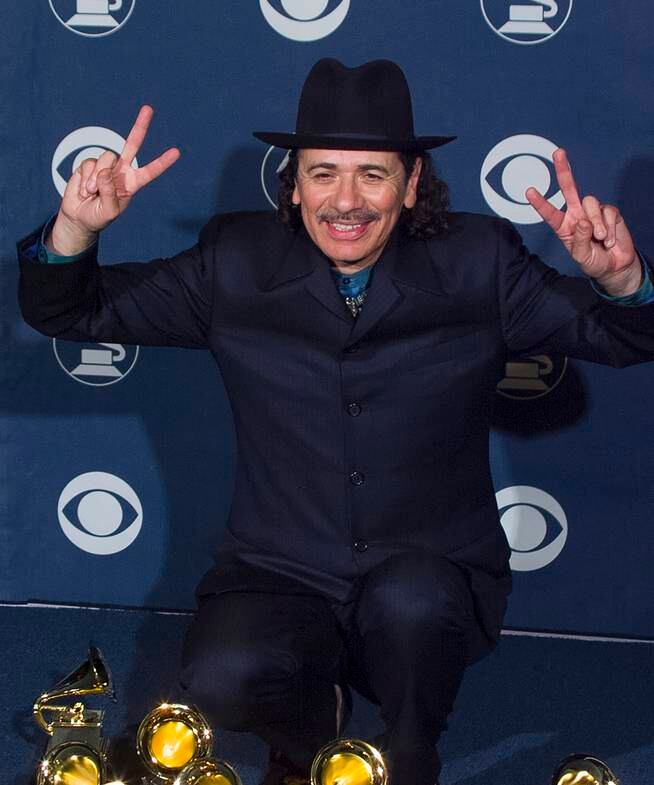 En la 42º entrega de los premios Grammy (2000), Carlos Santana ganó nueve de las diez categorías en las que fue nominado.