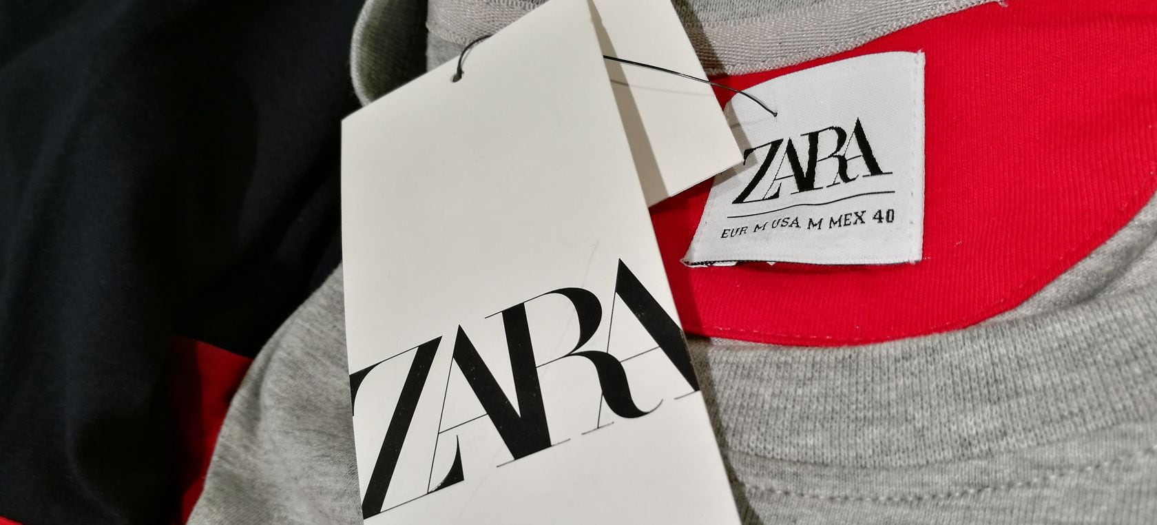 Este es el verdadero significado de los símbolos que tienen las etiquetas  de Zara, Actualidad