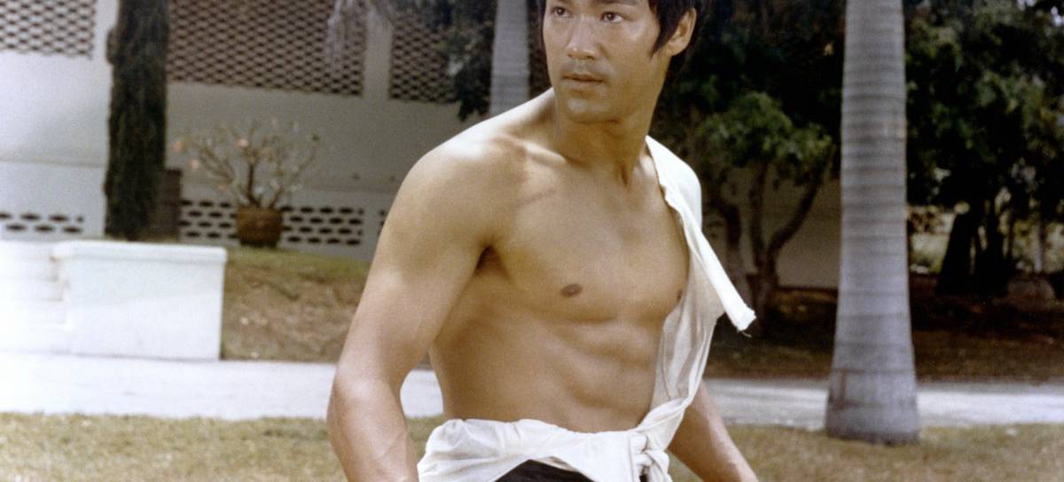 Bruce Lee en el set de la película &#039;Kárate a muerte en Bangkok&#039; (1971)